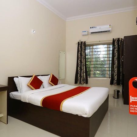 Oyo 9118 Saravana Inn 特里凡得琅 外观 照片