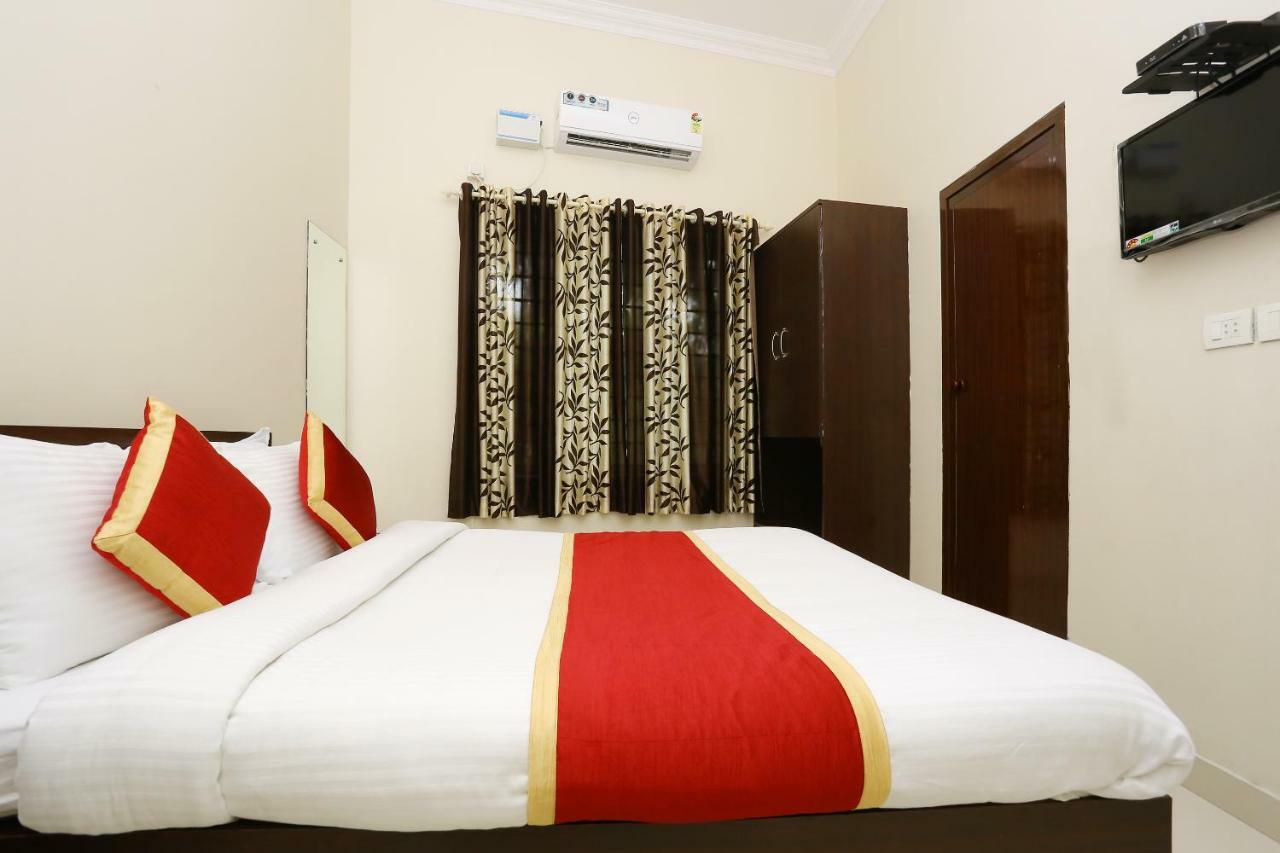 Oyo 9118 Saravana Inn 特里凡得琅 外观 照片