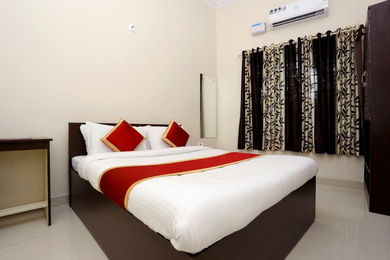 Oyo 9118 Saravana Inn 特里凡得琅 外观 照片